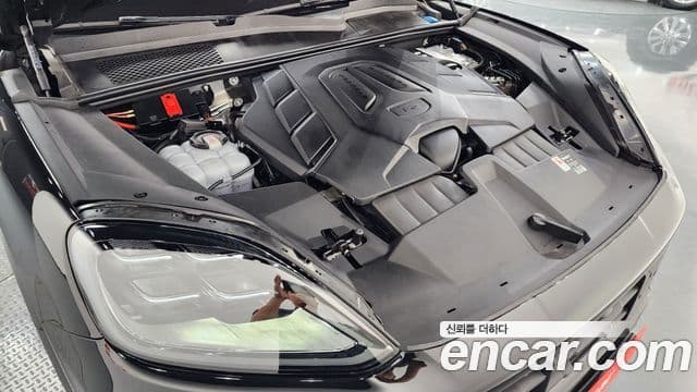 Porsche Cayenne 2024 — ფოტო 6/20
