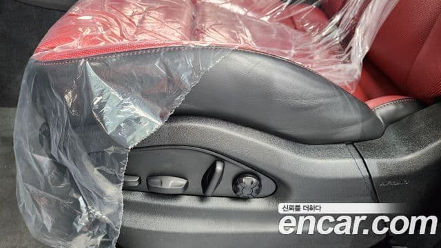 Porsche Cayenne 2024 — Photo 27/40
