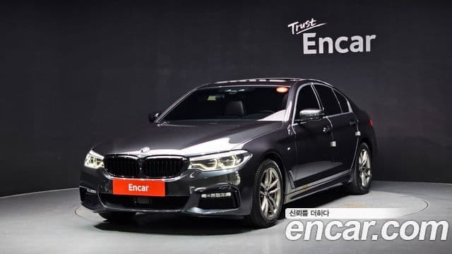 BMW 5 Series 2018 — ფოტო 1/20