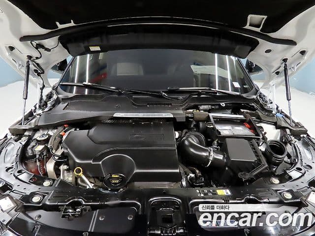 Land Rover Range Rover Evoque 2024 — фото 5 из 20