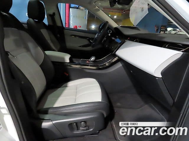 Land Rover Range Rover Evoque 2024 — фото 8 из 20