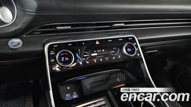 Genesis GV80 2020 — фото 18 из 20