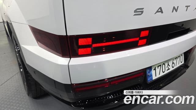 Hyundai Santa Fe 2023 — ფოტო 2/35