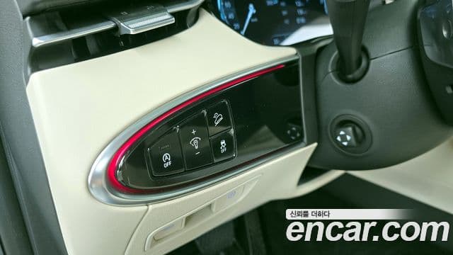 Genesis GV70 2024 — фото 16 из 20