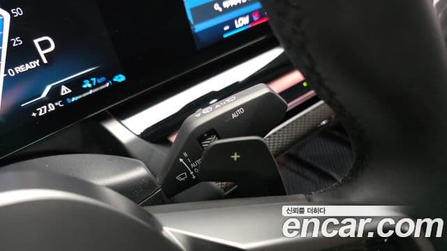 BMW 5 Series 2025 — Photo 10/35