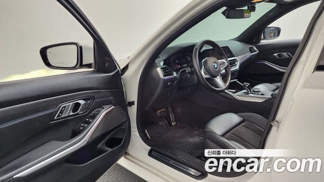 BMW 3 Series 2020 — фото 10 из 20