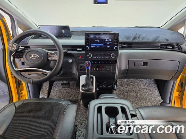 Hyundai Staria 2022 — Şəkil 9/20