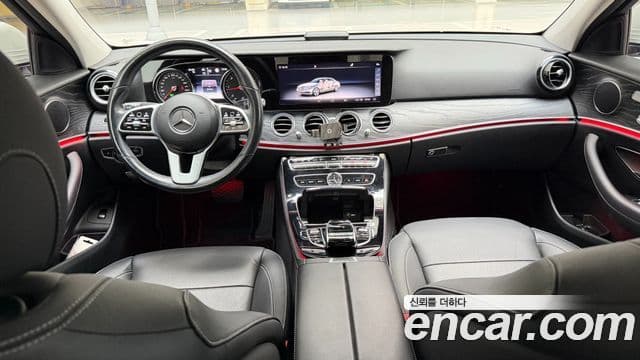 Mercedes-Benz E-Class 2019 — фото 7 из 20