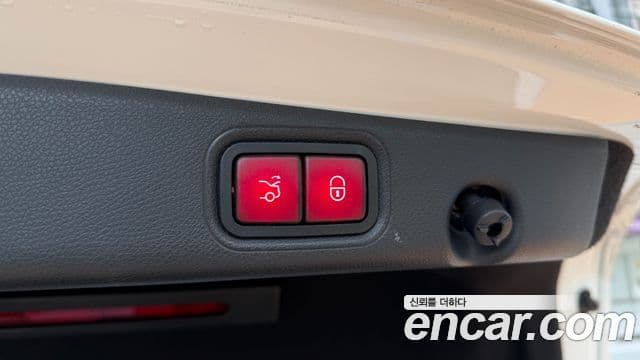 Mercedes-Benz E-Class 2019 — фото 20 из 20
