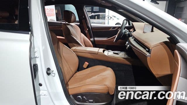 Genesis Electrified G80 2021 — фото 12 из 20