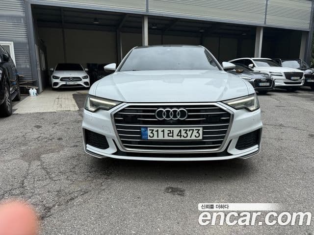 Audi A6 2021 — фото 2 из 17