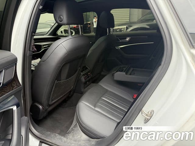 Audi A6 2021 — фото 9 из 17