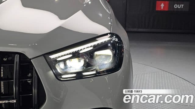 Mercedes-Benz GLE-Class 2025 — Photo 3/33