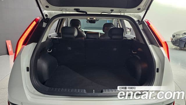 Kia Niro 2022 — фото 20 из 20