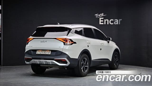 Kia Sportage 2023 — фото 2 из 20