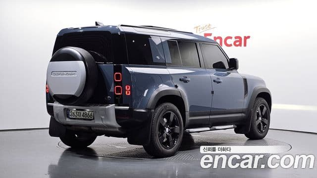 Land Rover Defender 2021 — ფოტო 2/20