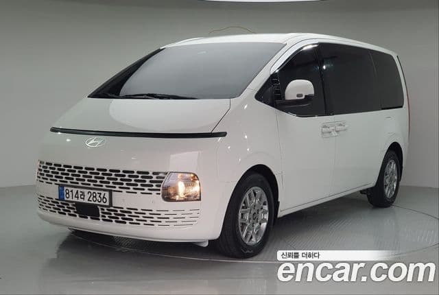 Hyundai Staria 2024 — фото 7 из 20