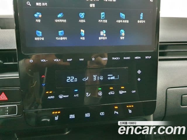 Hyundai Staria 2024 — фото 13 из 20