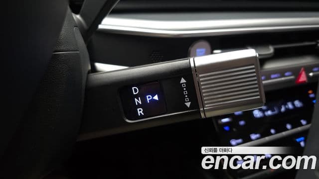 Hyundai Grandeur 2022 — ფოტო 9/20