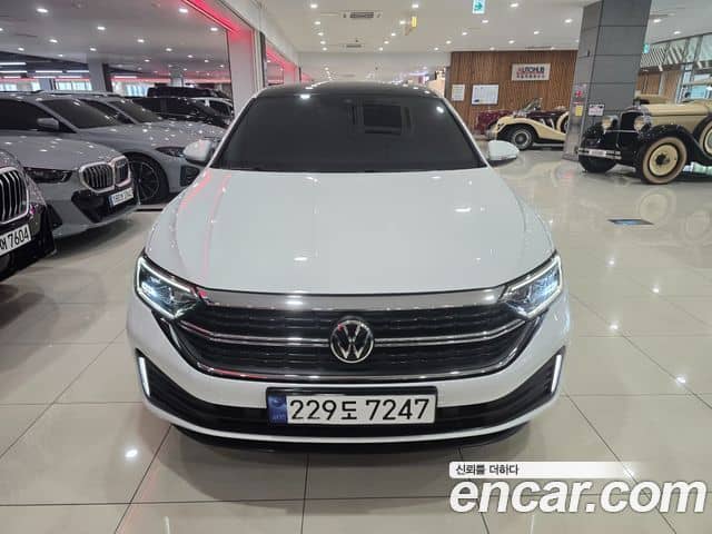 Volkswagen Jetta, 2023