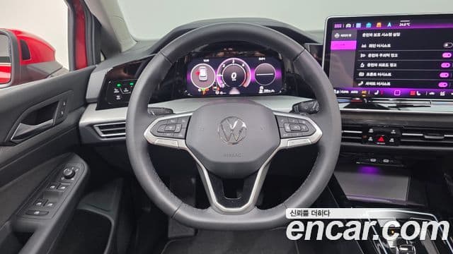 Volkswagen Golf 2025 — ფოტო 13/20
