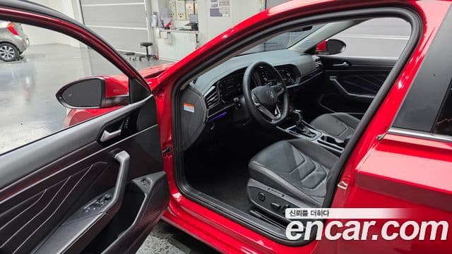 Volkswagen Jetta 2023 — фото 10 из 20