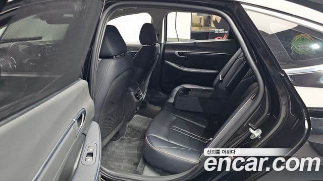 Hyundai Sonata 2020 — Фото 13/20