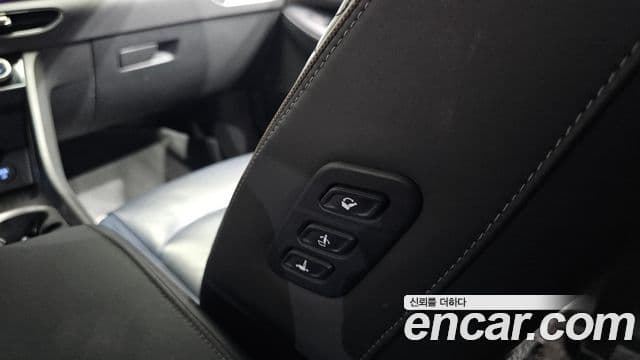 Hyundai Sonata Hybrid 2020 — Şəkil 27/38