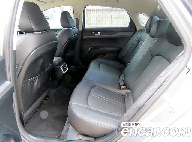 Kia K5 2022 — фото 5 из 19