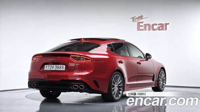 Kia Stinger 2020 — фото 2 из 20