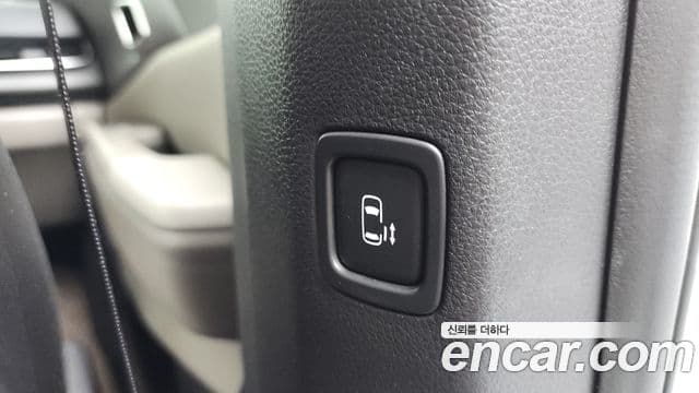 Kia Carnival 2024 — Şəkil 19/20