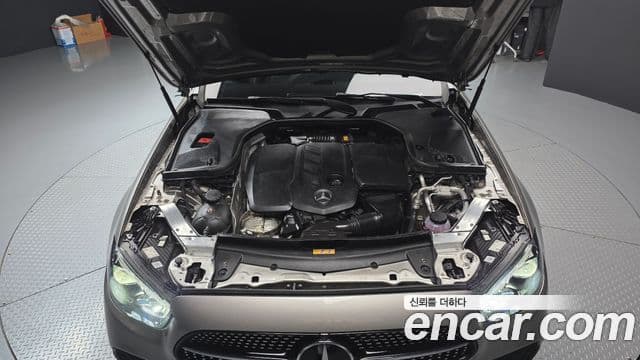 Mercedes-Benz E-Class 2022 — фото 6 из 20