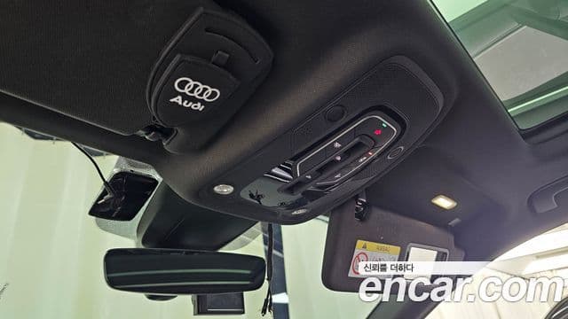 Audi Q7 2021 — ფოტო 19/20