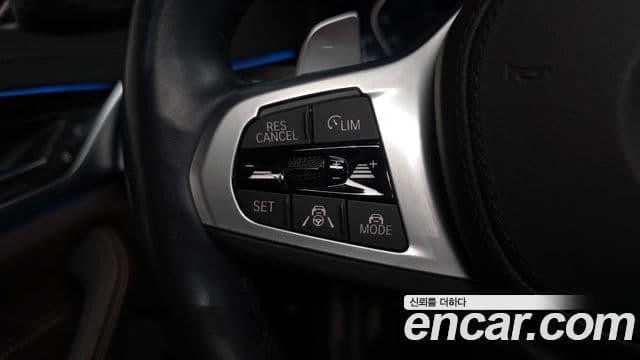 BMW 5 Series 2023 — ფოტო 16/20