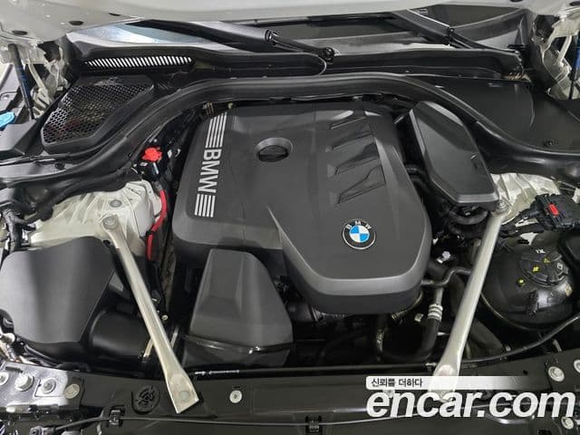 BMW 5 Series 2023 — ფოტო 5/20
