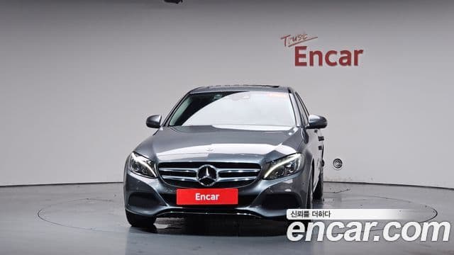 Mercedes-Benz C-Class 2018 — фото 3 из 20