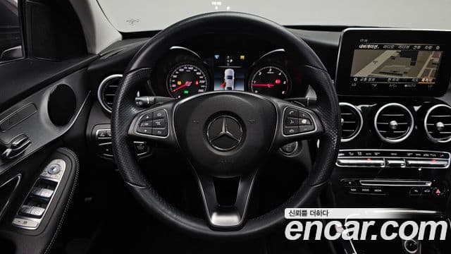 Mercedes-Benz C-Class 2018 — фото 13 из 20