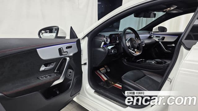 Mercedes-Benz CLA-Class 2021 — ფოტო 8/20