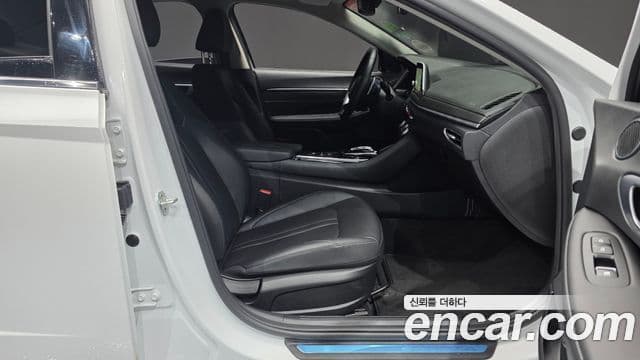 Hyundai Sonata 2021 — фото 11 из 20