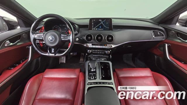 Kia Stinger 2020 — ფოტო 7/20