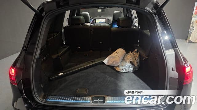 Mercedes-Benz GLS-Class 2024 — Photo 19/45