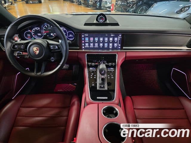 Porsche Panamera 2023 — ფოტო 9/20