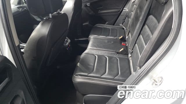 Volkswagen Tiguan 2020 — Şəkil 12/20