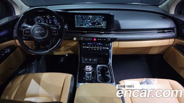 Kia Carnival 2023 — фото 7 из 20