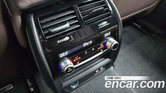 BMW 5 Series 2023 — Şəkil 18/20