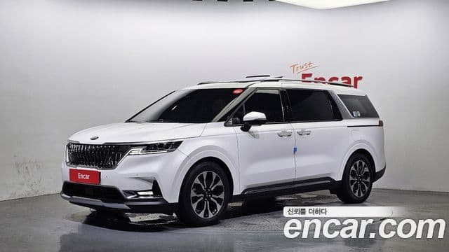 Kia Carnival 2021 — Фото 1/20