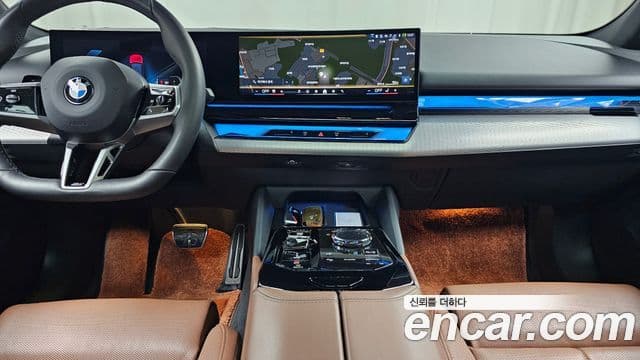 BMW 5 Series 2024 — Şəkil 13/20