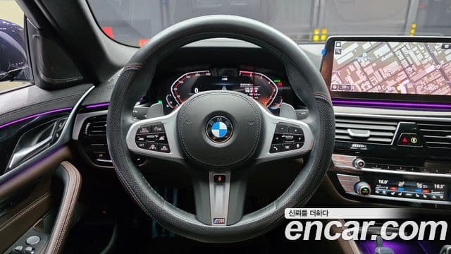 BMW 5 Series 2023 — фото 13 из 20