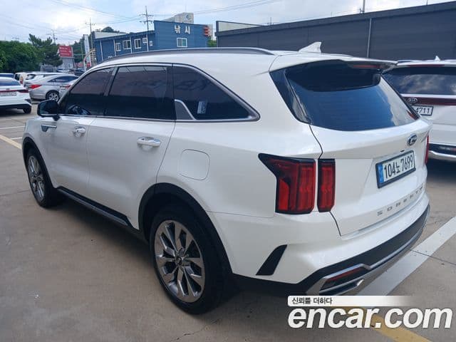 Kia Sorento 2021 — фото 4 из 20
