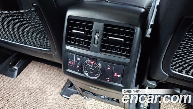 Mercedes-Benz GLE-Class 2018 — Şəkil 19/20